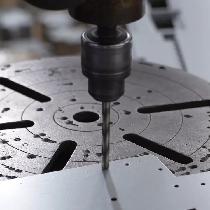 Fabricación de chapa metálica CNC